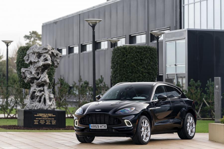  Aston Martin DBX 2020 года  (NA) (фото 3 из 4)